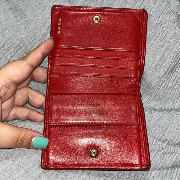 MIU MIU Short Button Bi-Fold Maltese Wallet Lambskin, Red - Picture 6 of 15